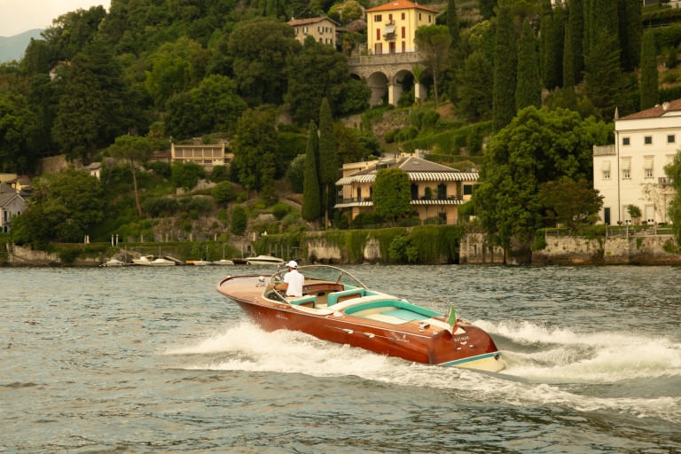 Riva aquarama | Wooden boat rental como | Como Classic Boats | Wooden ...